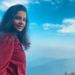 Angana Roy Instagram - Missing the hills! #hills #sittong #sittongdiaries #shootdiaries #majormissing #reelsinstagram #fridayreels #mountains #decemberdaily #nature #floraandfauna Sittong-Shelpu-Latpanchor