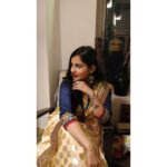Angana Roy Instagram - Saptami te Saree hobe na? 📷@ayan.bhattacharjee_ #indianlook #durgapuja2020 #kolkatapujo #puja #ethnic #ethnicjewellery #yellowdress #latepost #latenight #sareelover #party #partywear #makeup #makeuplook #eyemakeup #back #hairstyle #septumring #postoftheday #october #october2020 #octobervibes #saptami #kolkatabuzz #kolkatagram #kolkata_igers