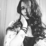 Angana Roy Instagram - Me trying to click a decent picture before a live- Pic 1: Natural Flare Pic 2: Trynna be cute Pic 3: Pseudo Aesthetic Attempt Pic 4: Don't know why I did that Pic 5: Kinda liked it Pic 6: Gave up at that point #instagram #instafashion #beads #natural #hairstyles #messyhair #tattooedgirls #flare #naturalflare #selfie #selfietime #selfiesunday #selfienation #trynnabecute #sundaybumday #sundaythoughts #sundaystyle #hairgrowing #kajal #kohl #bnw_zone #ａｅｓｔｈｅｔｉｃ #aesthetic_photos #instablog #picturesoftheday #stages