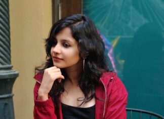 Angana Roy Instagram - Send me your flowers from December. 📸@honest_paradox . . . . . #kolkata #winter #winterfashion #endof2019 #endofdecade #red #bomberjacket #hoops @shein_in #hope #newyear #newbeginnings #hopeful #aroyofhope #instakolkata #fashionblogger #kolkataphotography