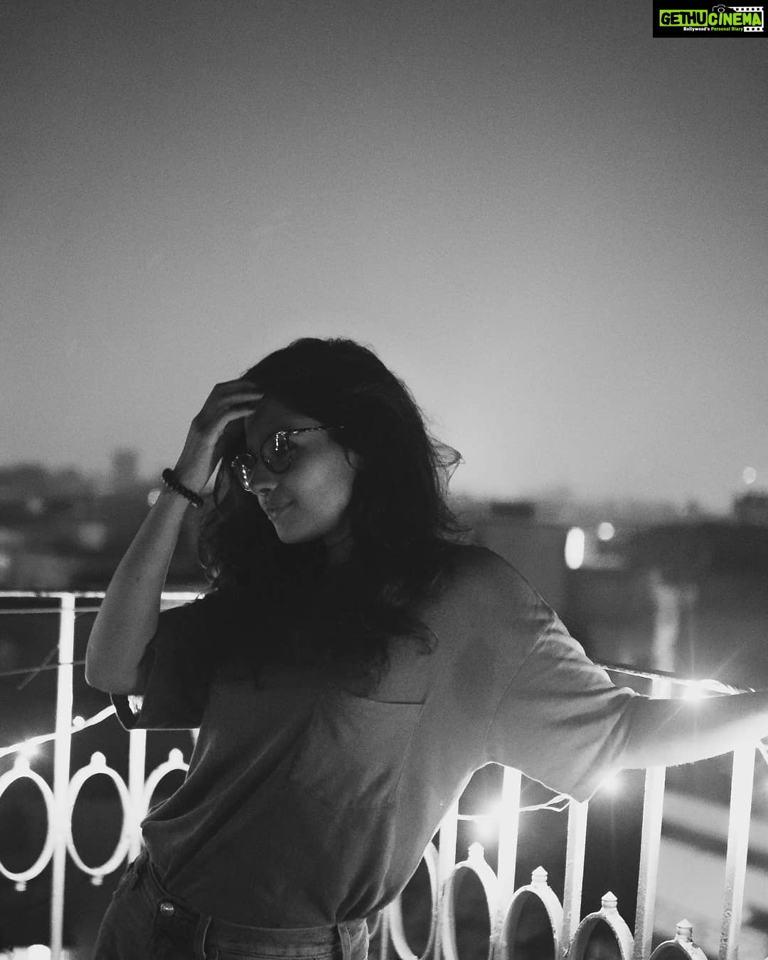 Angana Roy Instagram - Somewhere beyond the pain There must be a way to believe We can break through . . . . #evanescence #whatyouwant #bnw #instagrammers #saturdaymood