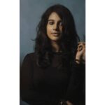 Angana Roy Instagram - • look at me // look away • . . . . 📸@raventondays #instaportrait #portraits #yourshotindia #oph #ipofficial #kolkata #ig_calcutta #indiapictures #picoftheday ##indiaclicks #india_pixelz #portraitphotography #calcutta_ports @calcutta.ports @jorhat_shoutout_official @kolkataportraits @in_kolkata @calcutta_aesthetics @indianportraitsclub @imperial.india #sheinofficial #mirrorpic #sweetheartneckline #naturalcurls #indiangirl #dusky #duskybeauty #poses #photoposes Sovabazar, Kolkata