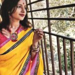 Angana Roy Instagram - इंतज़ार। #yellow #saree #junkjewellery #saraswatipuja #shoot #youtube #sketch #thoughtful #staring #gazingoutthewindow #wishfulthinking #igers #igdaily #picoftheday #intezaar #kolkata #kolkata_igers #ethnic #indianethnicwear #india_gram #bakedrosogolla #laaglebolo #grabaBR Bakhrahat