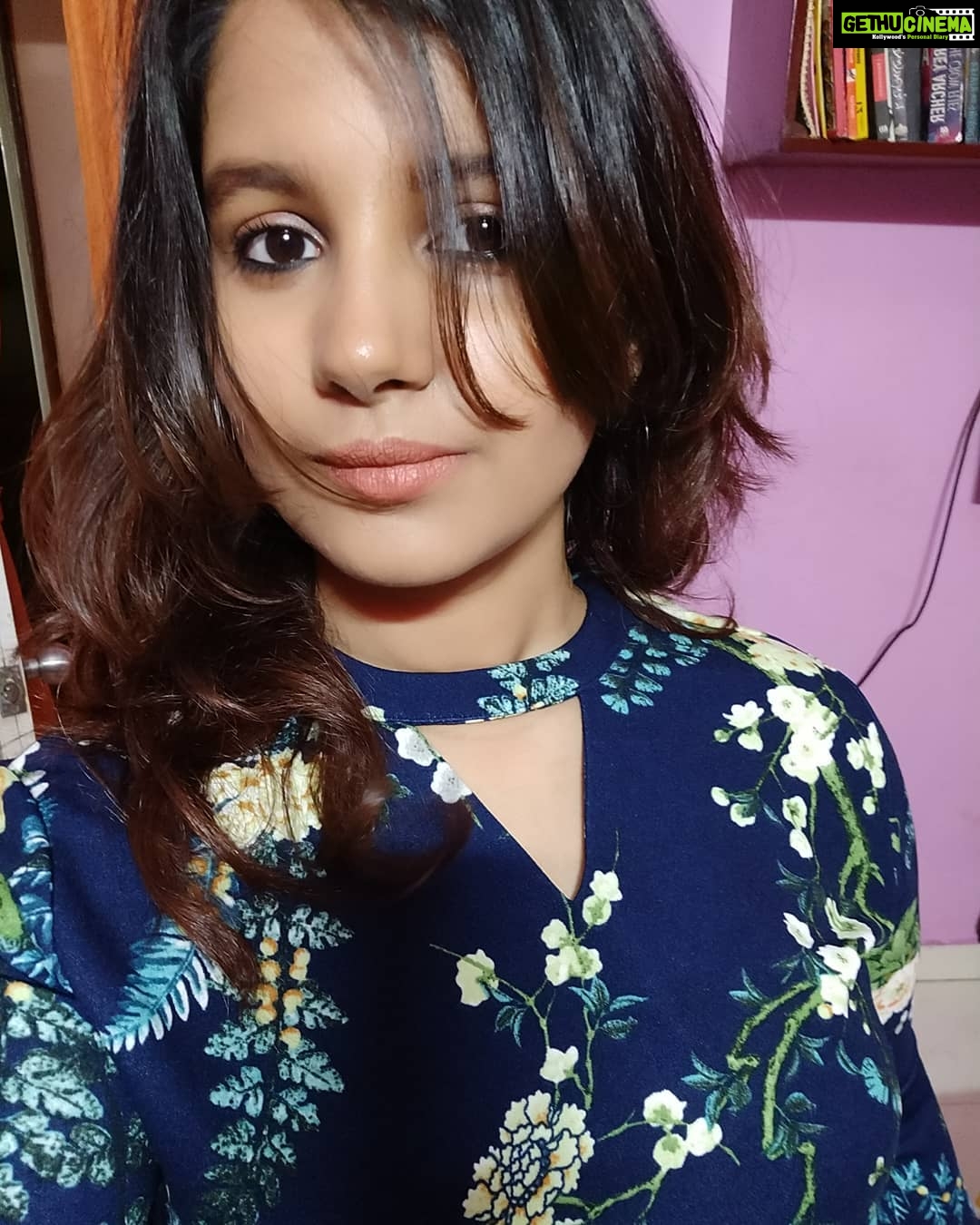Angana Roy Instagram - She was simple like quantum physics. And EM Theory.