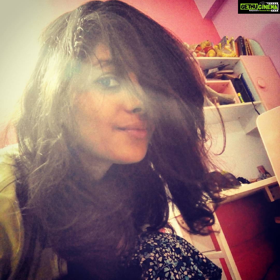 Angana Roy Instagram - Too much light. Random. #messyhair #messyroom #randompic #retrica #lfl #potd #ilookweirdtho