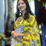 Angana Roy Instagram - 💫🖤 Photographer: @its_your_sahil2646 @sourav3934 Make-up: @sahab1 Hair: @moumitasani #postoftheday #thursdayvibes #throwbackthursday #sareelove #sareefashion #yellowandblack #lookbook #lookoftheday SVF