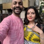 Angana Roy Instagram - Saraswati Puja 2022 💫 Makeup by: @sahab1 Hair by: @moumitasani #svf #saraswatipuja #cinemaasaraswati #anganaroy #artist #sareeday #yellowandblack #lovefromA #homecoming #lukochuri #sundaypost #february