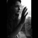 Angana Roy Instagram - A single dream is more powerful than a thousand realities 🌼 . . Unfiltered | Unedited . . @fujifilmxindia . . . #fujifilm_xseries #lowlightphotography #darkness #PhotographyIsLife #BlackAndWhite_Perfection #lookslikefilm #moody_tones #moodyportraits #optoutside #streetdreamsmag #portraitphotography #killersgram #heatercentral #naturallighting #illgrammers #mumbai__shoutout #humanedge#fatalframes#agameoftones #jj_allportraits #igworldclub #igworldclub_women #rsa_ladies#justgoshoot#moodyports #portraitmood #portraitsociety #bnw_society #themysteryproject #bnw_planet_2018 Mumbai - मुंबई