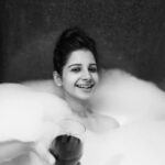 Angana Roy Instagram - Bathtub serenade. 📸@ayan.bhattacharjee_ #blackandwhitefriday #fridaypost #postoftheday #bathtub #monochrome #oberoigrand #serenade #bubblebath #wethair #winelover #wineglass #detailing #wineanddine #lovefromA #nomakeup #clearskin #moodphotography #fridaymood #bathbomb #bathtubgoals #bnwmood #anganaroy #aesthetic