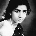 Anil Kapoor Instagram - Heartbroken, but blessed to have known & loved this incredible soul...Lataji holds a place in our hearts that will never be taken by anyone else. That's how profoundly she has impacted our lives with her music. May she rest in peace & light up the heavens with her brightness 🙏🏻🙏🏻🙏🏻