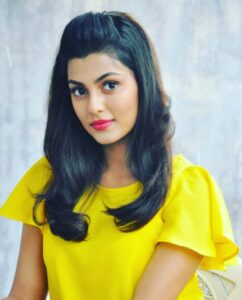Anisha Ambrose Instagram - Yellow yellow💛
.
.
.
FOLLOW..@anishaambrose_official .
.
.
#anishadieheardfan #anishaambrose #anishafanpage #anishafanclub #anishaambrose_official #kajalagarwal #samantharuthprabhu #tamannahbhatia #rashikanna #sruthihassan #rakulpreetsingh #tollywoodactress #goodmorning #sunshine #sunburn #summervibes #tollywoodactress #telugucinema #vizag #home #selenagomez #selfie #justinbieber #likeforlikes #followforfollowback #like4likes #likeforlike #fanpage #yellow #fashion #photography