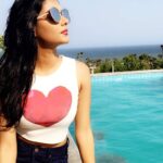 Anisha Ambrose Instagram - Be positive 😊 . . . FOLLOW..@anishaambrose_official . . . #anishadieheardfan #anishaambrose #anishafanpage #anishafanclub #anishaambrose_official #kajalagarwal #samantharuthprabhu #tamannahbhatia #rashikanna #sruthihassan #rakulpreetsingh #tollywoodactress #goodmorning #sunshine #sunburn #summervibes #tollywoodactress #telugucinema #vizag #home #selenagomez #selfie #justinbieber #likeforlikes #followforfollowback #black #like4likes #likeforlike #fanpage #poolside #bikini