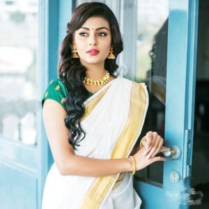 Anisha Ambrose Instagram - Happy weekend ❤️
.
.
.
FOLLOW..@anishaambrose_official .
.
.
#anishadieheardfan #anishaambrose #anishafanpage #anishafanclub #anishaambrose_official #kajalagarwal #samantharuthprabhu #tamannahbhatia #rashikanna #sruthihassan #rakulpreetsingh #tollywoodactress #goodmorning #sunshine #sunburn #summervibes #tollywoodactress #telugucinema #vizag #home #selenagomez #selfie #justinbieber #likeforlikes #followforfollowback  #like4likes #likeforlike #follow4followback #followｍe #fanpage