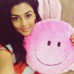 Anisha Ambrose Instagram - Keep smiling always...😁 . . . FOLLOW..@anishaambrose_official . . . #anishadieheardfan #anishaambrose #anishafanpage #anishafanclub #kajalagarwal #samantharuthprabhu #tamannahbhatia #rashikanna #sruthihassan #rakulpreetsingh #tollywoodactress #lazymorning #lockdown #stayathome #staysafe #smile #laughing #anubaby #actresslife #home #instamood #selfie #selenagomez #justinbieber #vijaydevarakonda #tamilmovie #kollywood #hollywood #tollywoodactress #telugucinema