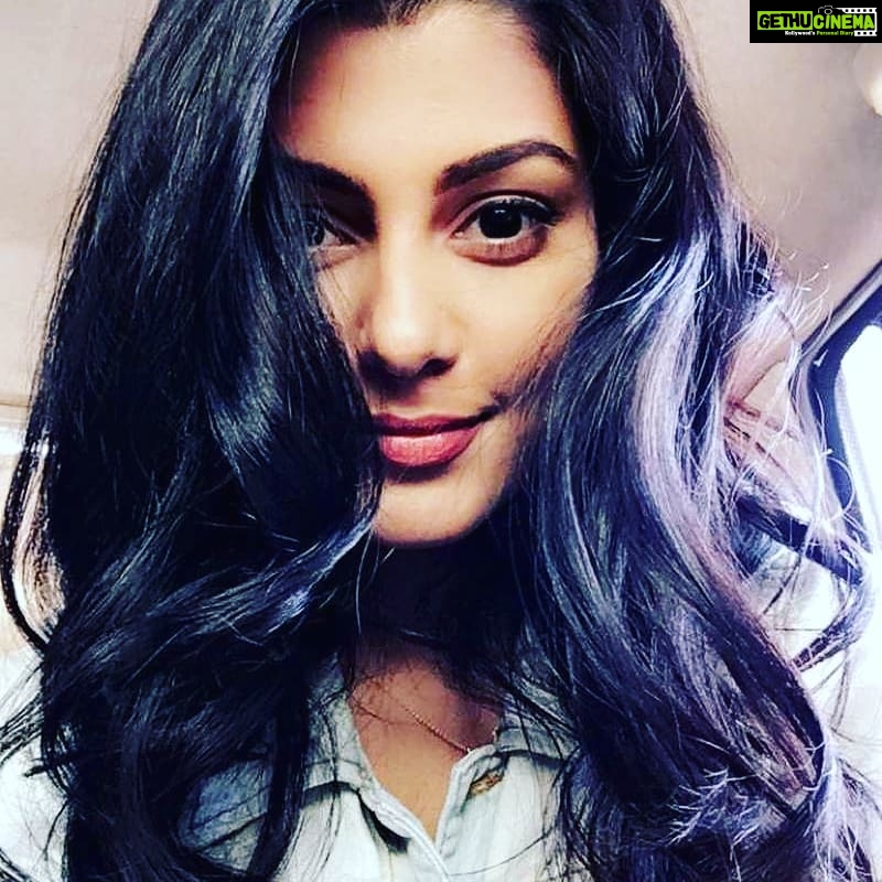 Anisha Ambrose Instagram - Selfie of the day.....š . . #selfie #selfienation #selfies #TagsForLikes #TFLers #me #love #pretty #handsome #instagood #instaselfie #selfietime #face #shamelessselefie #life #hair #portrait #igers #fun #followme #instalove #smile #igdaily #eyes #follow #tagify_app