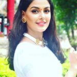 Anisha Ambrose Instagram - “If you want a happy ending, it just depends on where you close the book!”..😊 . . . #goodnight #night #nighttime #TagsForLikes #sleep #sleeptime #sleepy #sleepyhead #tired #goodday #instagood #instagoodnight #photooftheday #nightynight #lightsout #bed #bedtime #rest #nightowl #dark #moonlight #moon #out #passout #knockout #knockedout #tagify_app
