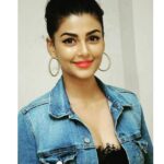 Anisha Ambrose Instagram - Blue Is always perfect.......🥰🥰 . . . #anishafan #anishadieheardfan #moviepromotion #cutiepie #blue #anishaambrose #teluguactress #tollywood #rakulpreetsingh #tamannahbhatia #kajalagarwal #teluguheroines #samanthruthprabhu