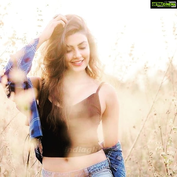 Anisha Ambrose Instagram - Wherever you go, no matter what the weather, always bring your own sunshine.”....🥰..... #anishadieheardfan #anishafan #anishaambrose #tollywoodhotactress #beauty #naturephotography #model #photoshoot #cutiepie #mybaby