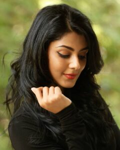 Anisha Ambrose Instagram - Happy weekend 🖤
.
.
.
FOLLOW..@anishaambrose_official .
.
.
#anishadieheardfan #anishaambrose #anishafanpage #anishafanclub #anishaambrose_official #kajalagarwal #samantharuthprabhu #tamannahbhatia #rashikanna #sruthihassan #rakulpreetsingh #tollywoodactress #goodmorning #sunshine #sunburn #summervibes #tollywoodactress #telugucinema #vizag #home #selenagomez #selfie #justinbieber #likeforlikes #followforfollowback  #like4likes #likeforlike #follow4followback #followｍe #fanpage #black