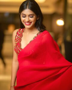 Anjali Patil Instagram - Kuthirai Vaal Audio Launch 
Have you listened the entire album yet?

Styled by @subikanifabint 
Photographer @dhanush__photography 
HMU @jeevithamakeupartistry 
Design @zol_studio