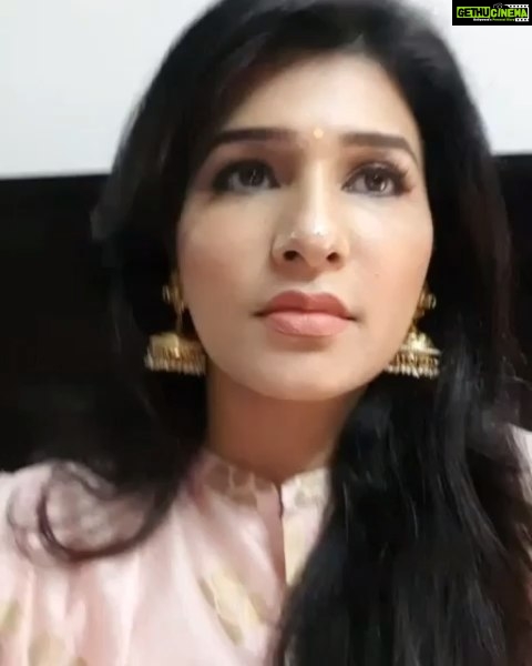 Anjena Kirti Instagram - #Olliya 😝 #musically #Anjenakirti