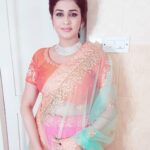 Anjena Kirti Instagram - Gallata Nakshatra Awards #💐🌹🌸💕🕊 #VishwaAndDevjiDiamonds