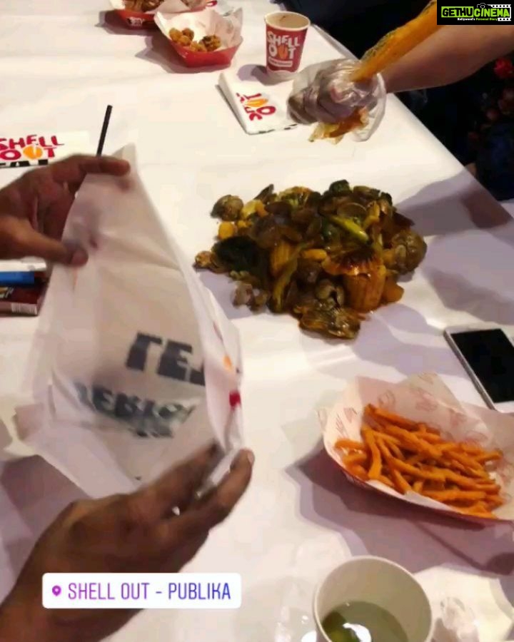 Anjena Kirti Instagram - #ForTheLoveOfSeaFood 🦀🐟🦐🐙🦈🐚