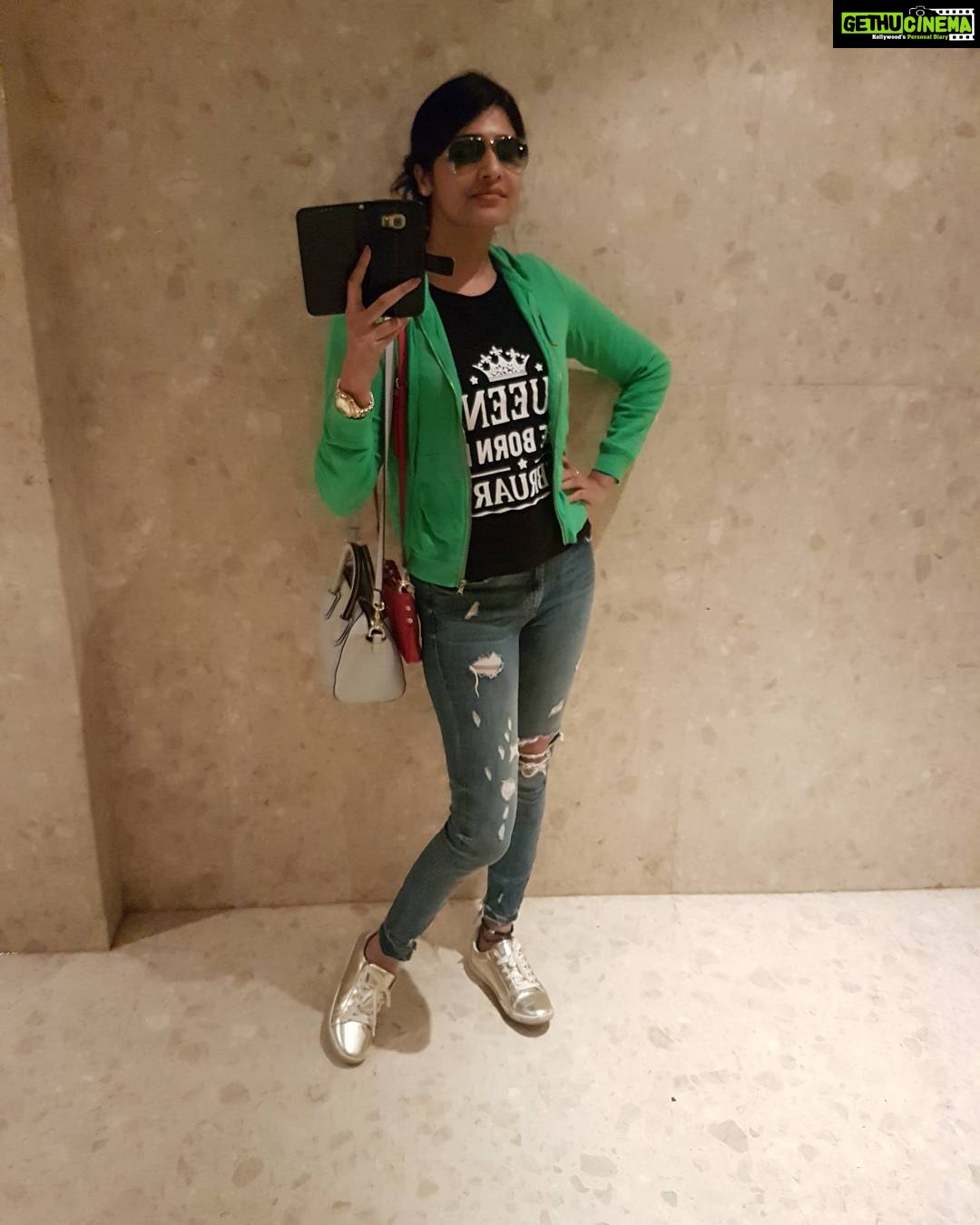 Anjena Kirti Instagram - #SodakuMelaSodakuDay π¬πΆπ΅π» #movietime with my darling @vasukibhaskar