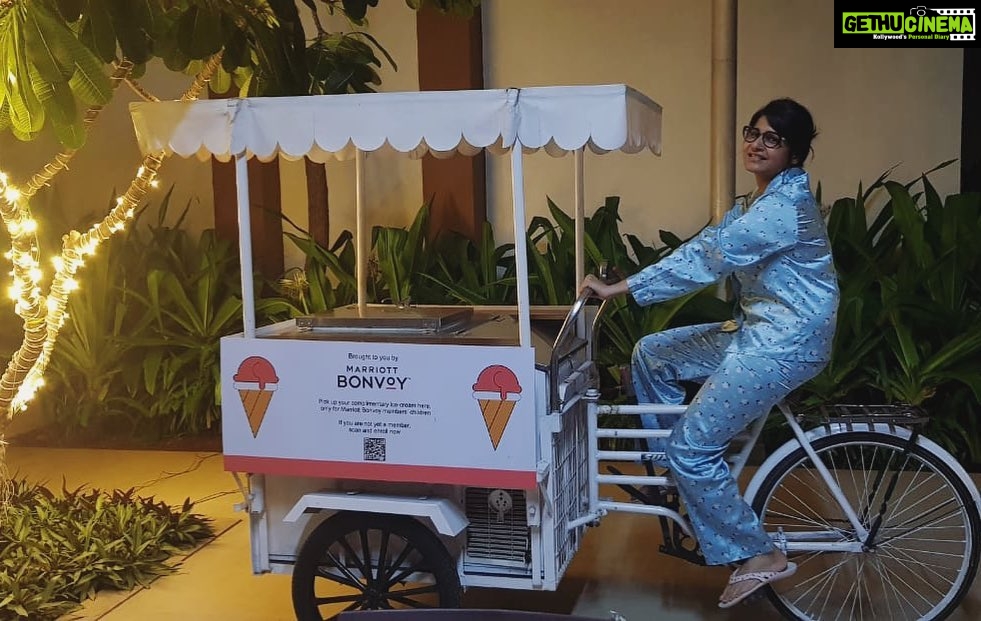 Anjena Kirti Instagram - Good old days when I sold Icecream 🍦 in my PJs at night for timepass ! Goodnight 😴