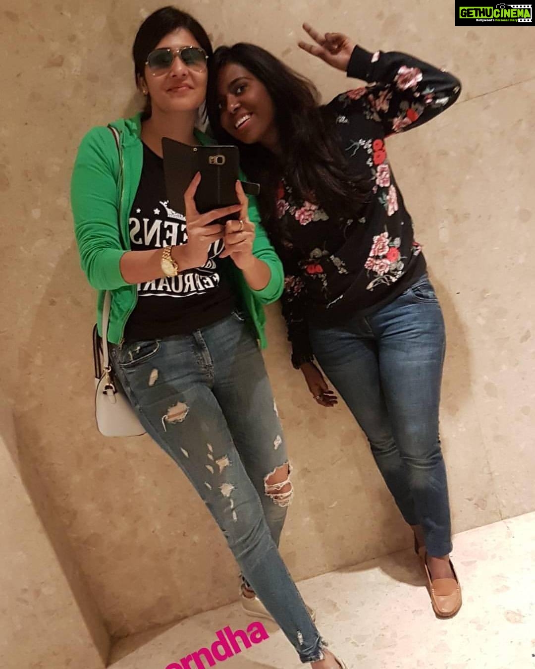 Anjena Kirti Instagram - #SodakuMelaSodakuDay π¬πΆπ΅π» #movietime with my darling @vasukibhaskar