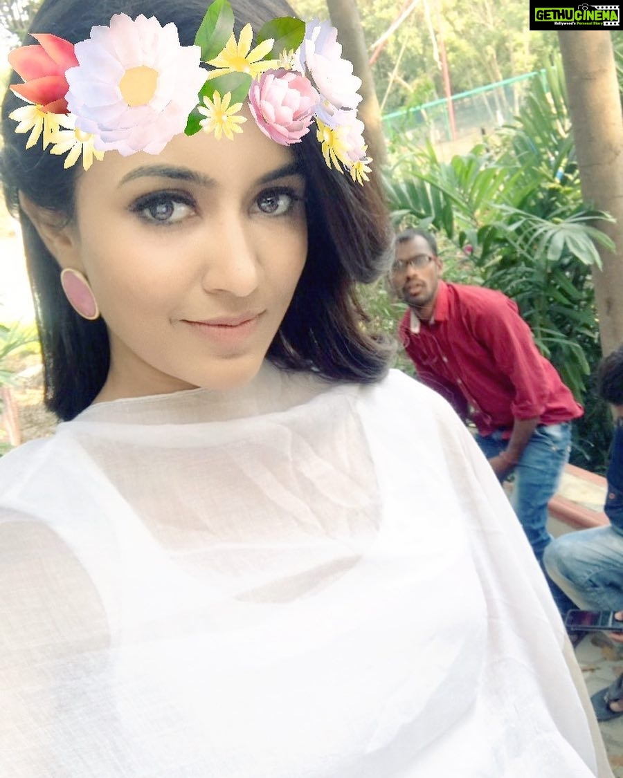 Anju Kurian Instagram - Stepping gracefully through my week with a plan and prayer. 🙏🤗🤗 Have a good day friends 😘