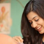 Anju Kurian Instagram - The most beautiful curve on a woman’s body is her smile. 😁 Agree or not ??? #Dr.kalyani #shibu #kargoocinemas #malayalammovie #candid #picoftheday #chubbygirl🙈🙈