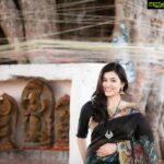Anju Kurian Instagram - Sun shine on my mind ✨ #11.11post #sareelover P.c - @riophotography.in Styling - @zoya.muhammed Wardrobe- @shiulisarees