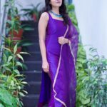 Anju Kurian Instagram - Happy Purple Monday 🥰✌🏻 . . . Outfit - @styledivalabel P.c - @fazil_photography_ Stylist- @joe_elize_joy MUA - @rizwan_themakeupboy Accessories- @nakshatra__online_by_riya_mary Location- @poojaeffects