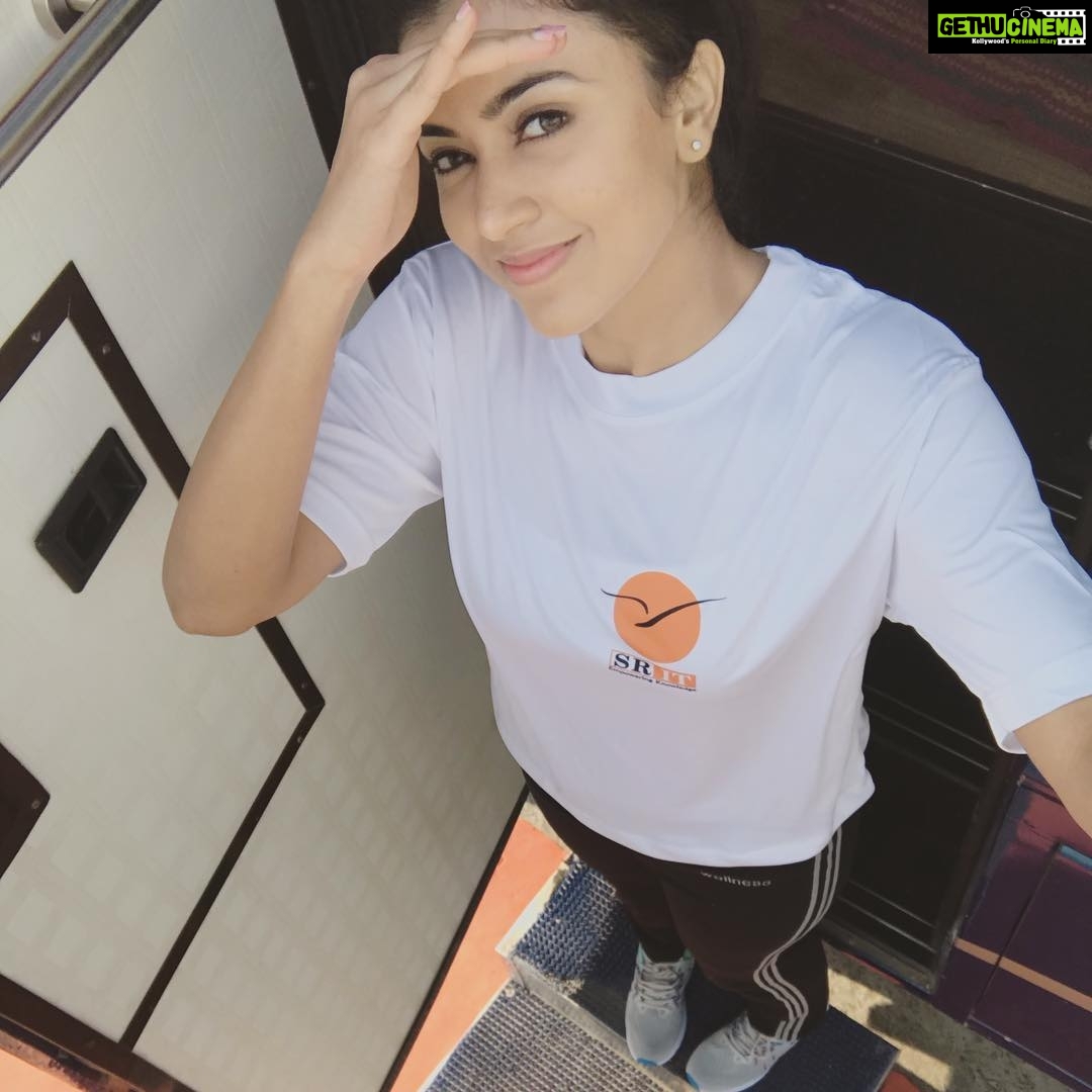 Anju Kurian Instagram - Have a beautiful day ๐๐๐#sunkissed๐ #motivateyourselftobebetter #eachdayisagift #workhardtrainhard #productiveday #positivevibesonly #xoxo๐๐