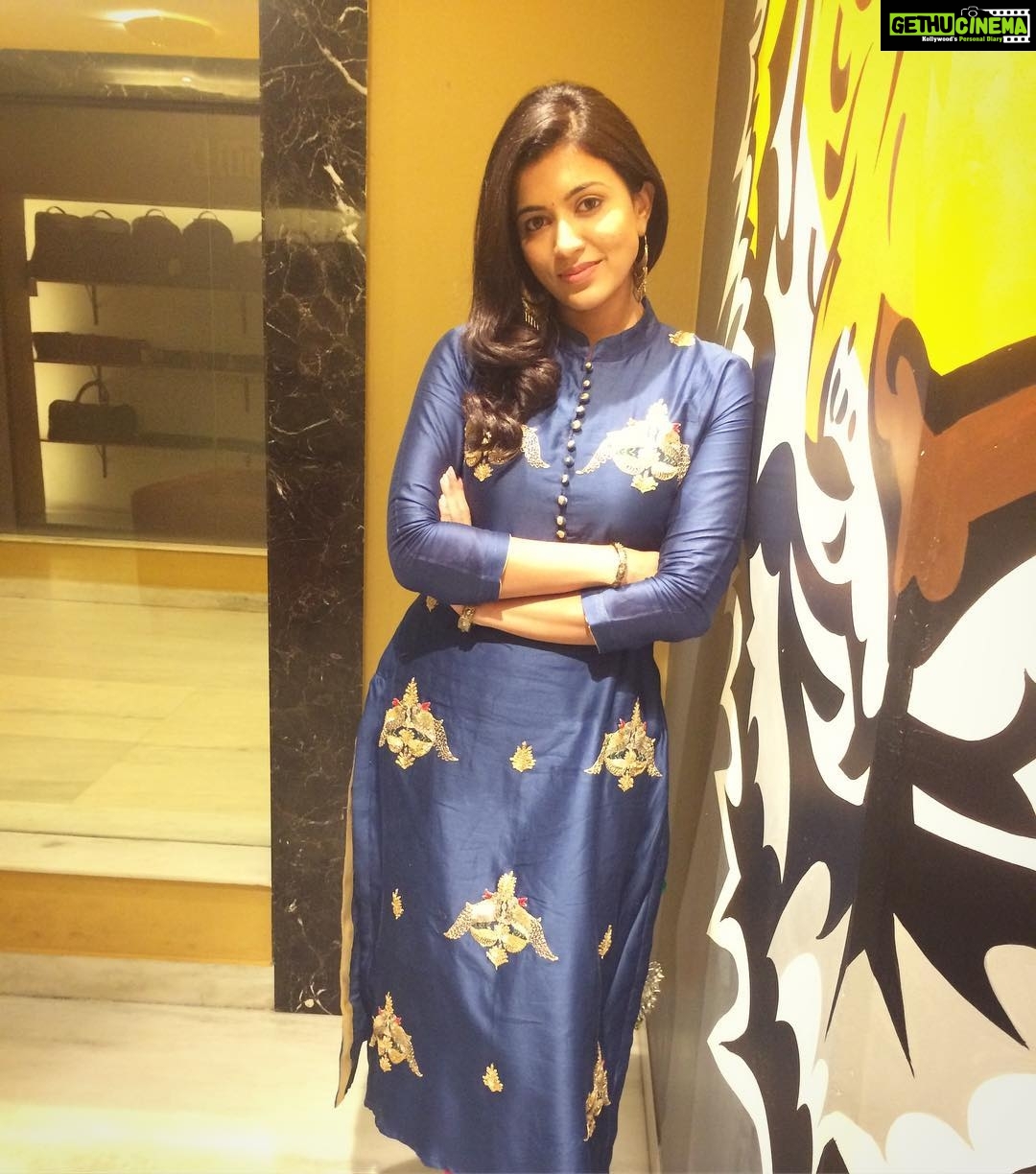 Anju Kurian Instagram - Thank you @sru_sai for always having my back! 🙈🙈🙈 wore this lovely outfit from @thedressshopchennai #c2spromotion #ghibranmusic #comingsoon #instadaily #weekendvibes