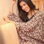 Anju Kurian Instagram - Elegance is not being noticed, it’s about being remembered. 🤗🤗🤗 Photo credits : @shots_by_arun_vr_ Styling & makeup : @suresh.menon