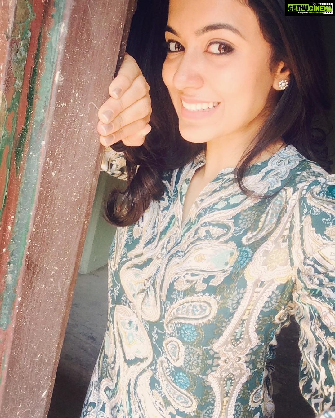 Anju Kurian Instagram - Go 24hrs widot complaining. Not even once ...then watch how ur life starts changing . Good n8 πππ #everyoneshouldsmile #lifeisnotthatserious #wemakeithard #trustyourintuitions #dontliveinthepast #stopobservingothers #followyourheart #thinkpositively #behappyalways