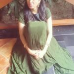 Anju Kurian Instagram - Molku urakkam verunuuu 💤💤💤😴😴😴🤕😤 #breakduringwork #sleepygirl😴 #earlymorningshoots☀️ #batterylow🔋 #waitingfortheshot #gooddayfolks #smileplease #xôxô 😘😘😘