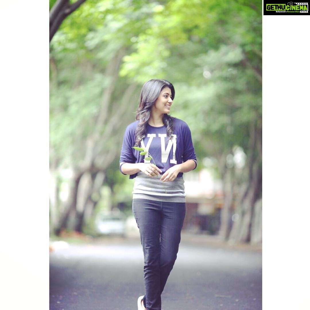 Anju Kurian Instagram - ✨it is d season to sparkle 💫✨ #happydecember🎄 #myfavoritemonth❄️☃️🌨🎄 Wat abt urz??? 🐣🐣🐣