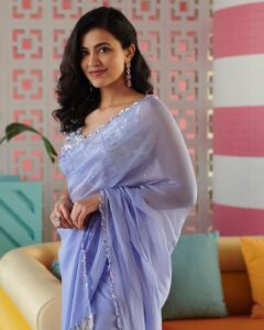 Anju Kurian Instagram - Adding desi vibes on my feed 🙈🥰! Wardrobe- @arsignatureofficial Styling- @anusharejiar Shot by- @flashed_photography_dubai @shafishakkeer MUA - @anamica_hmua Hotel- @pullmandubaidowntown @lolita_downtown Production- @lachmikutty #sareelove #desigirl #sundayfunday #instapic #justories #goodday #ootd #instafashion #traditional #xoxo