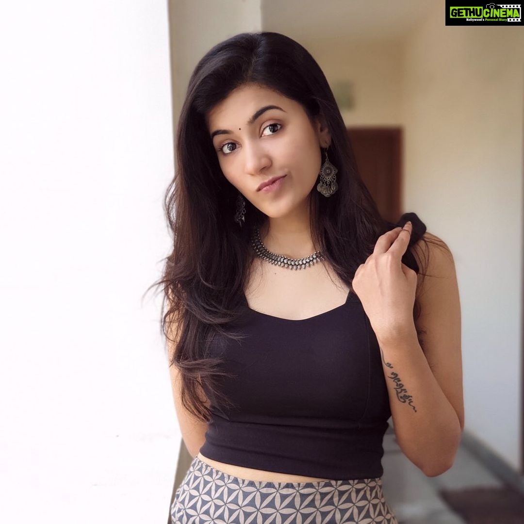Anju Kurian Instagram - My reaction to almost everything💁🏼♀️.