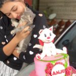 Anju Kurian Instagram - This is me being grateful not just for all the surprises & presents I received today but most importantly, a big thanks to all who loved the real me 🥰🙈. All my love to everyone who took out time to wish me and I am so thankful to god for giving me such a family and friends who never fail to make my day happier. Blessed with the best! ☺️☺️ You guys are too kind and I love you all ❤️❤️❤️. . . . P.c - @rickujacob
