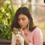 Anju Kurian Instagram - Picture Paw-fect 🐾 . . . . P.c - @rahimmahtab Stylist - @stylist.varda