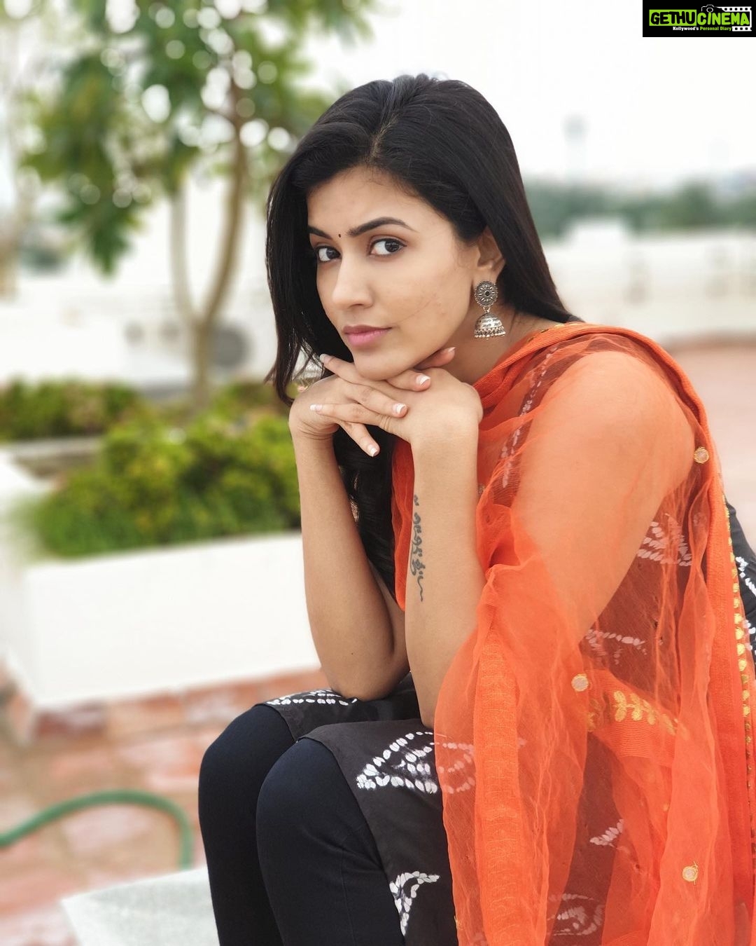 Anju Kurian Instagram - What would people hear if they listened to your thoughts??? ðŸ’👂🤫