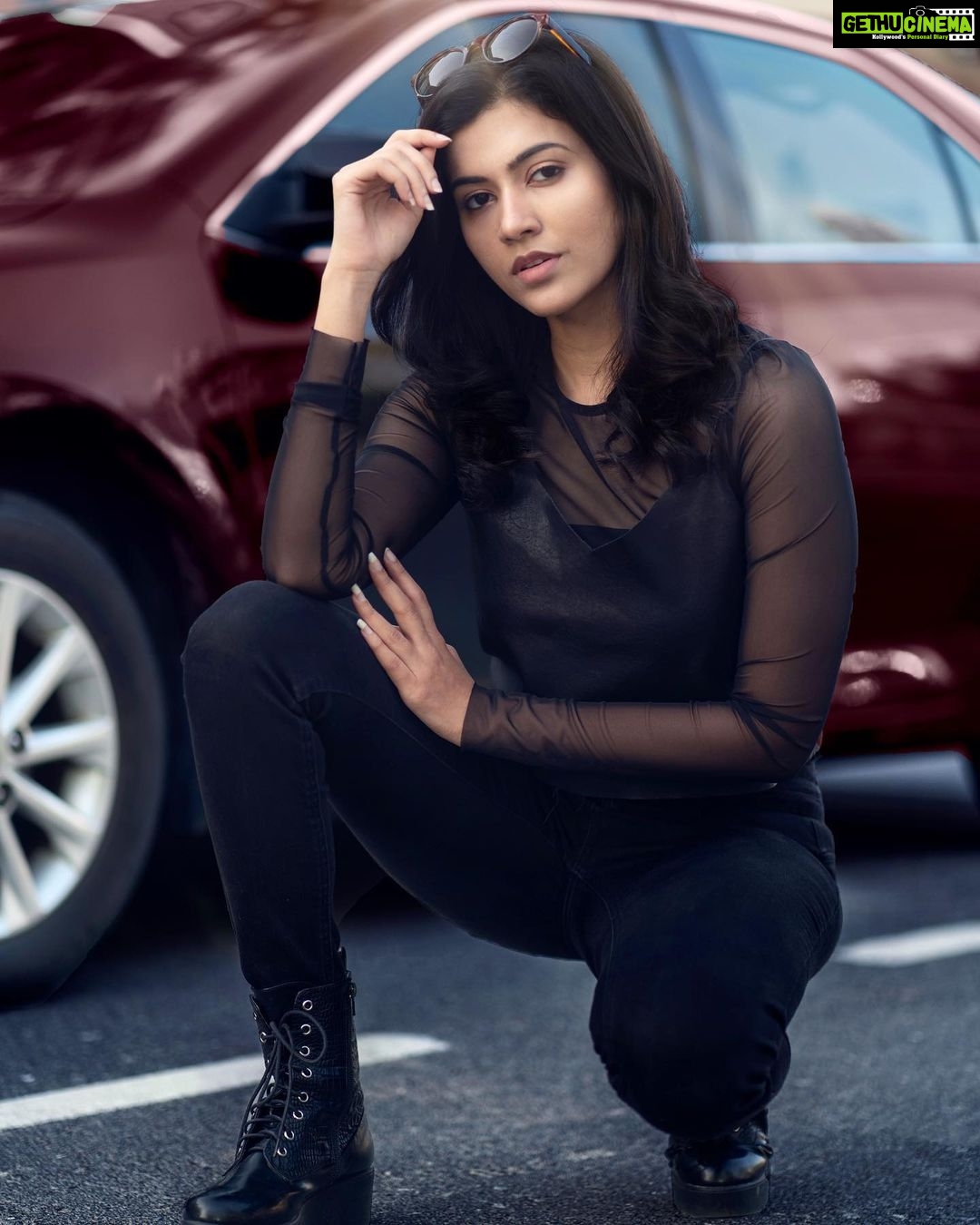Anju Kurian Instagram - A fresh start isn’t a new place, it’s a new mindset. . . . P.c - @rahimmahtab Stylist - @stylist.varda