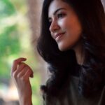 Anju Kurian Instagram - Physically I’m here. Mentally I’m far, far away!!! . #daydreamer #ambivert #positivevibesonly #goodday #countyourblessings #gratefulheart #loveyourself #everythinghappensforareason #goodtimesroll #xoxo . . . . P.c - @ash.anil Location - @localbydumbell