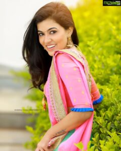 Anju Kurian Instagram - 🌷🌷🌷 . . . 📸- @deepak_durai_photography . . . 💄- @makeupartistrybykavithasekar . . . 👗- @weddingnessallaboutdreams