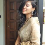 Anju Kurian Instagram - Just sm;)e 🙈🙈🙈 . . . Outfit- @varnudais