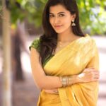 Anju Kurian Instagram - Inspired by SiMpLiciTy 🌼🌼🌼 . . 📸- @vijayvendhan . . . Outfit- @elegant_fashion_way